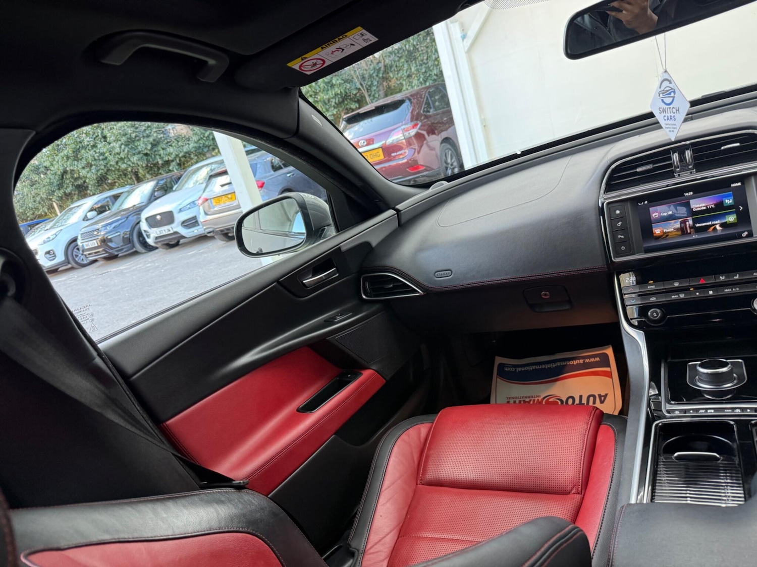 Used Jaguar XE 2017 for sale - 78170334: Photo 38