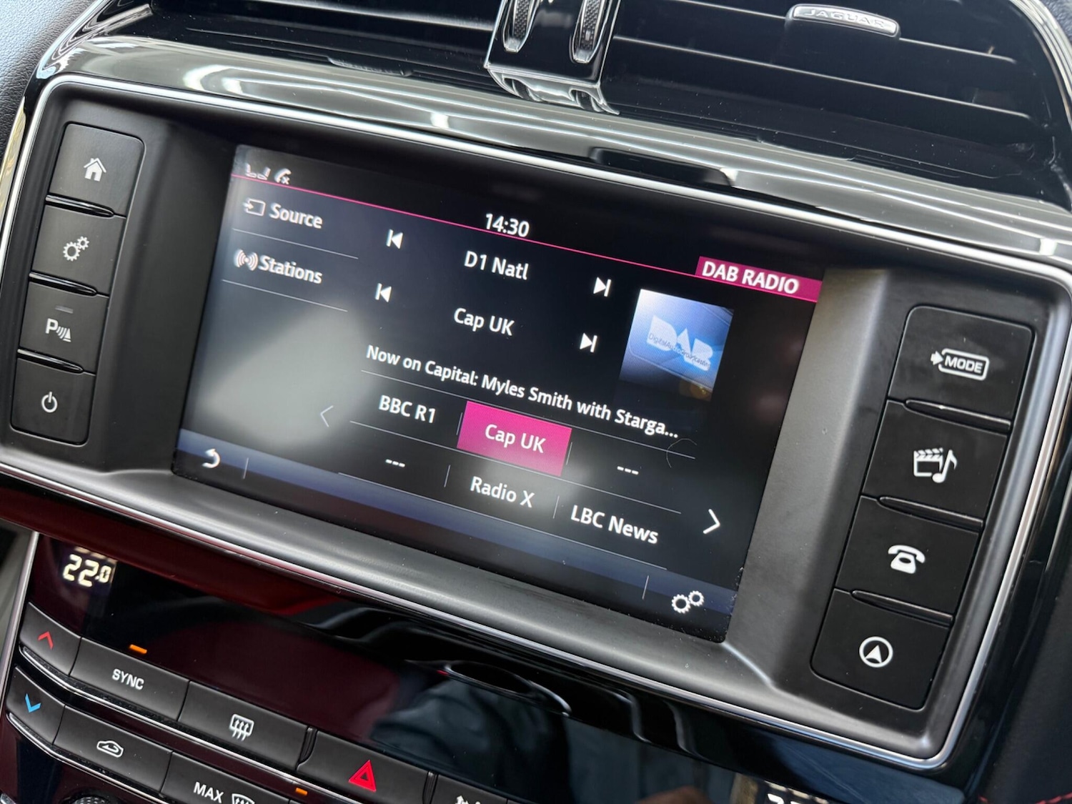 Used Jaguar XE 2017 for sale - 78170334: Photo 45