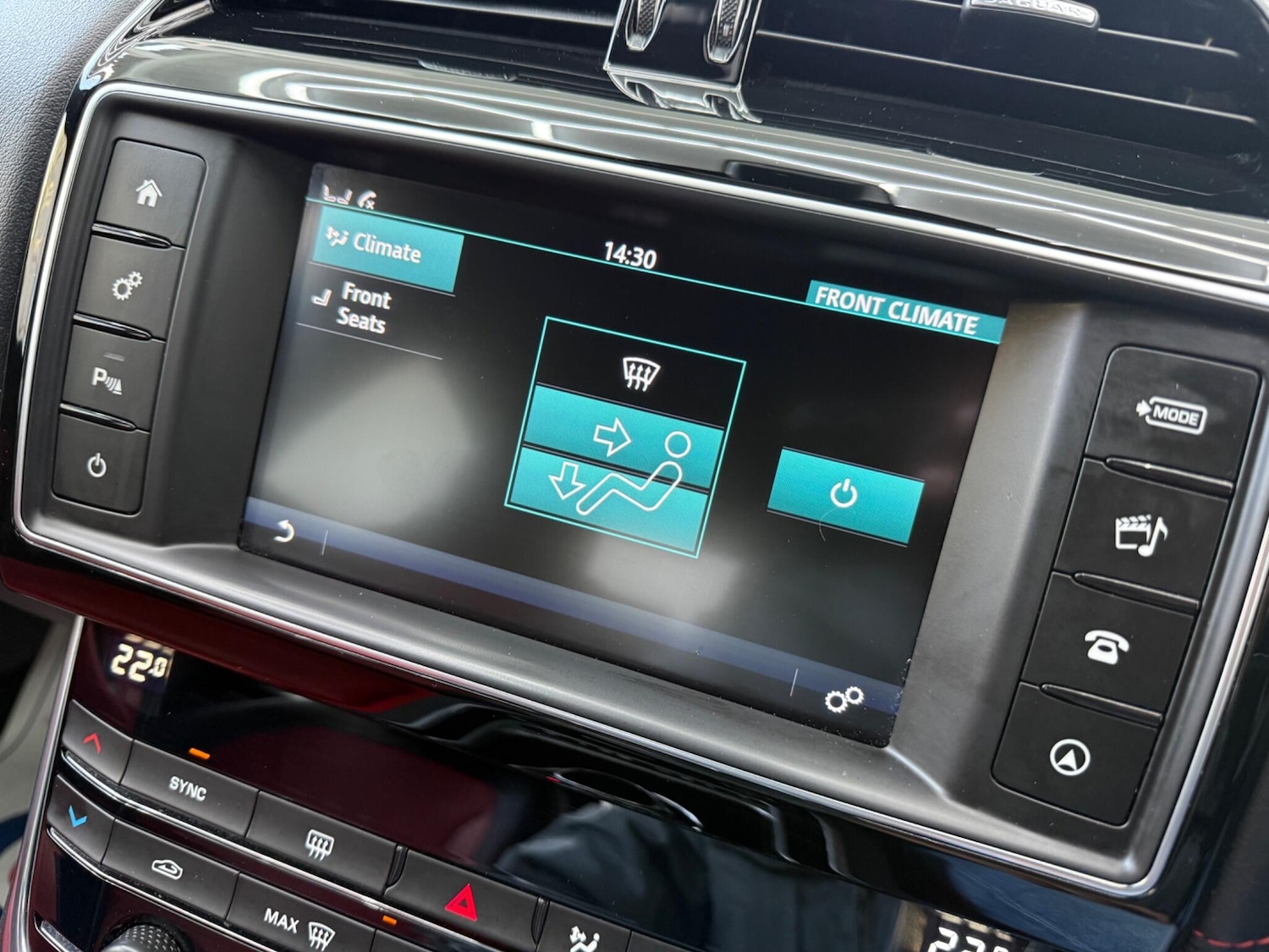 Used Jaguar XE 2017 for sale - 78170334: Photo 49