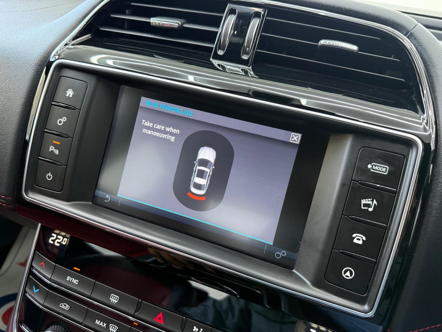 Used Jaguar XE 2017 for sale - 78170334: Photo 53