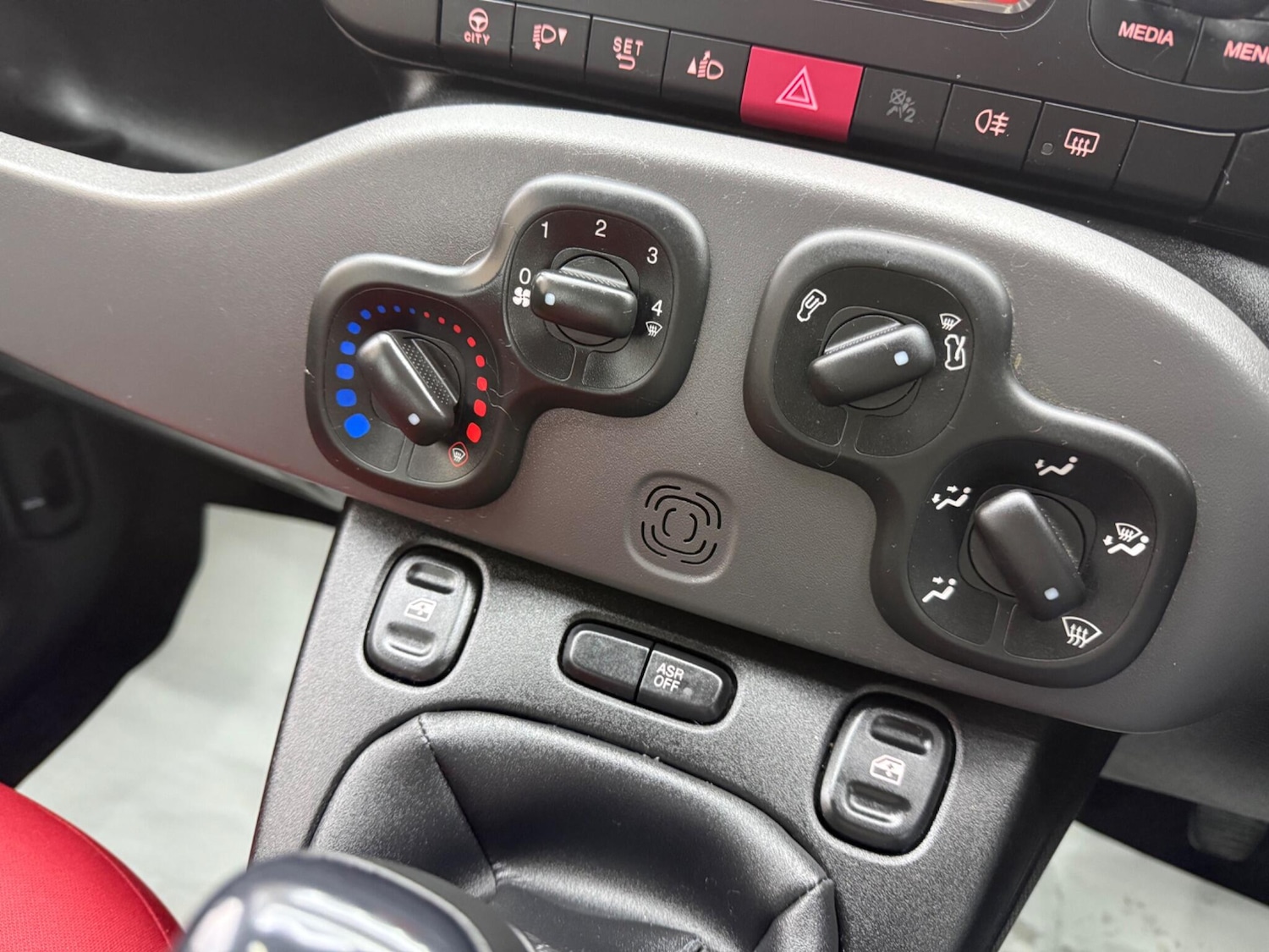 Used Fiat Panda 2015 for sale - 77386910: Photo 42