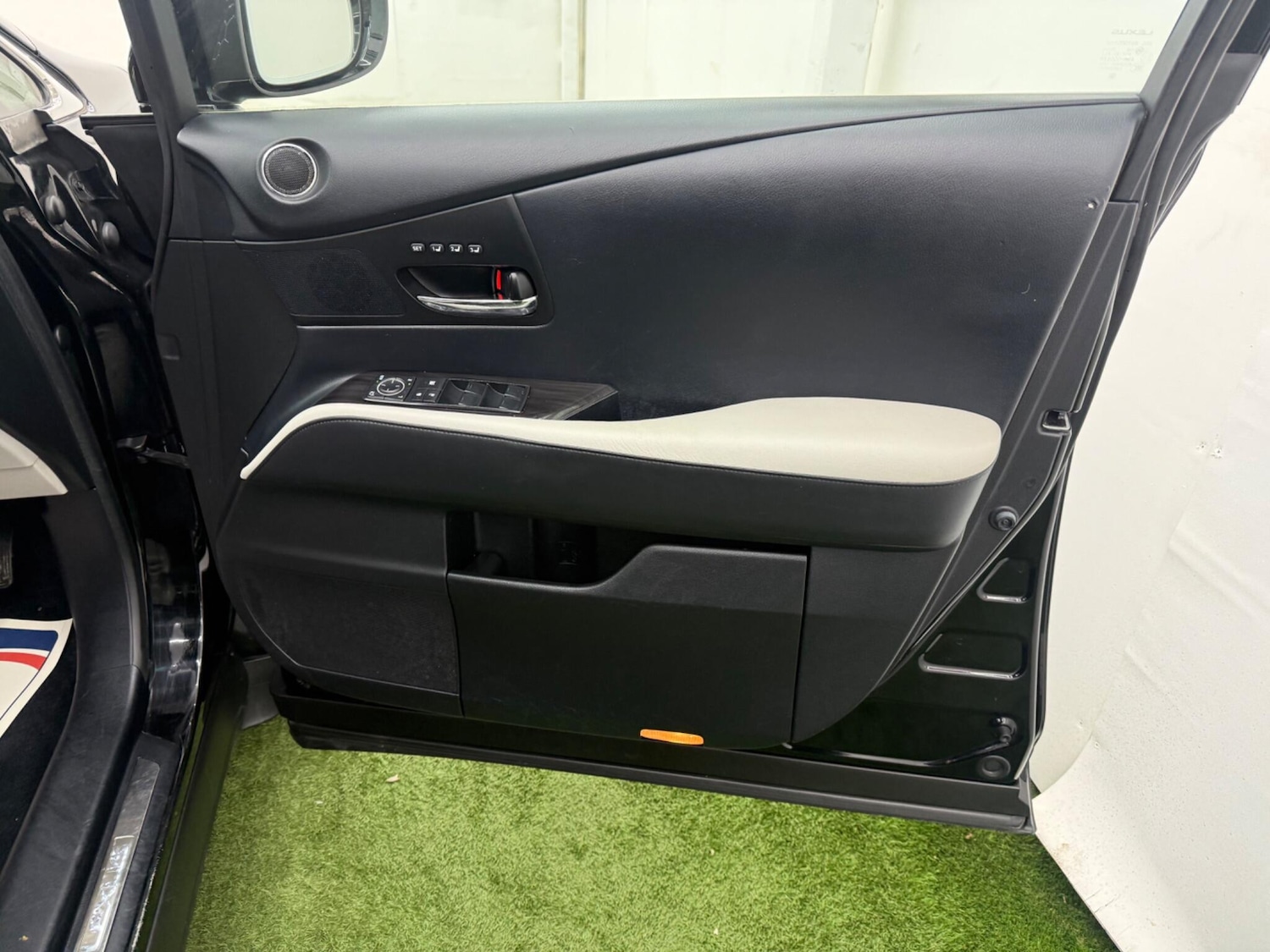 Used Lexus RX 2010 for sale - 77637926: Photo 17