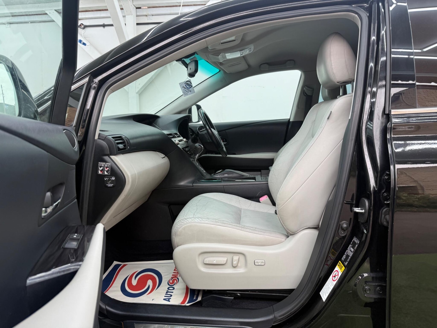 Used Lexus RX 2010 for sale - 77637926: Photo 25