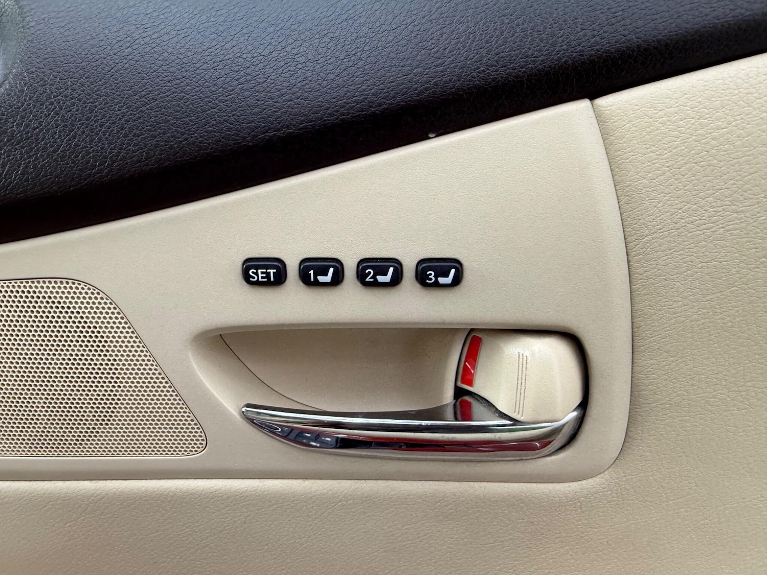 Used Lexus RX 2010 for sale - 78006808: Photo 40