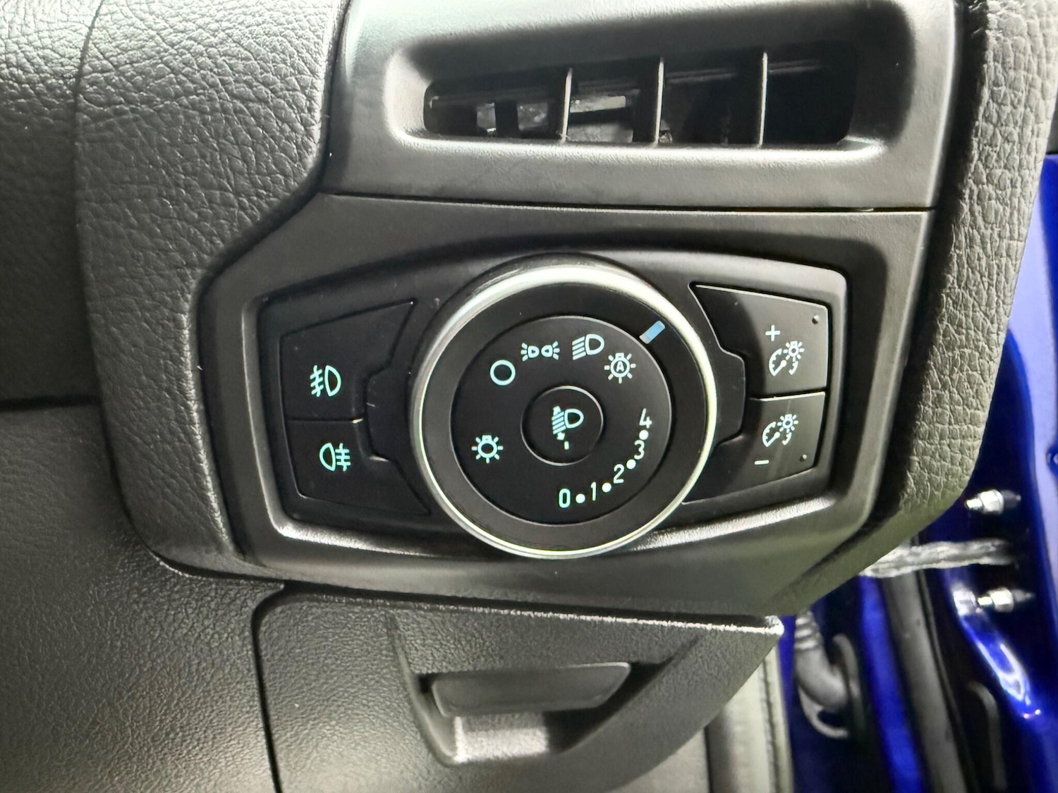 Used Ford Focus 2017 for sale - 77387190: Photo 42