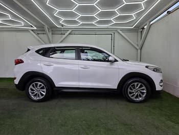 Used Hyundai TUCSON 2017 for sale - 79847385: Photo