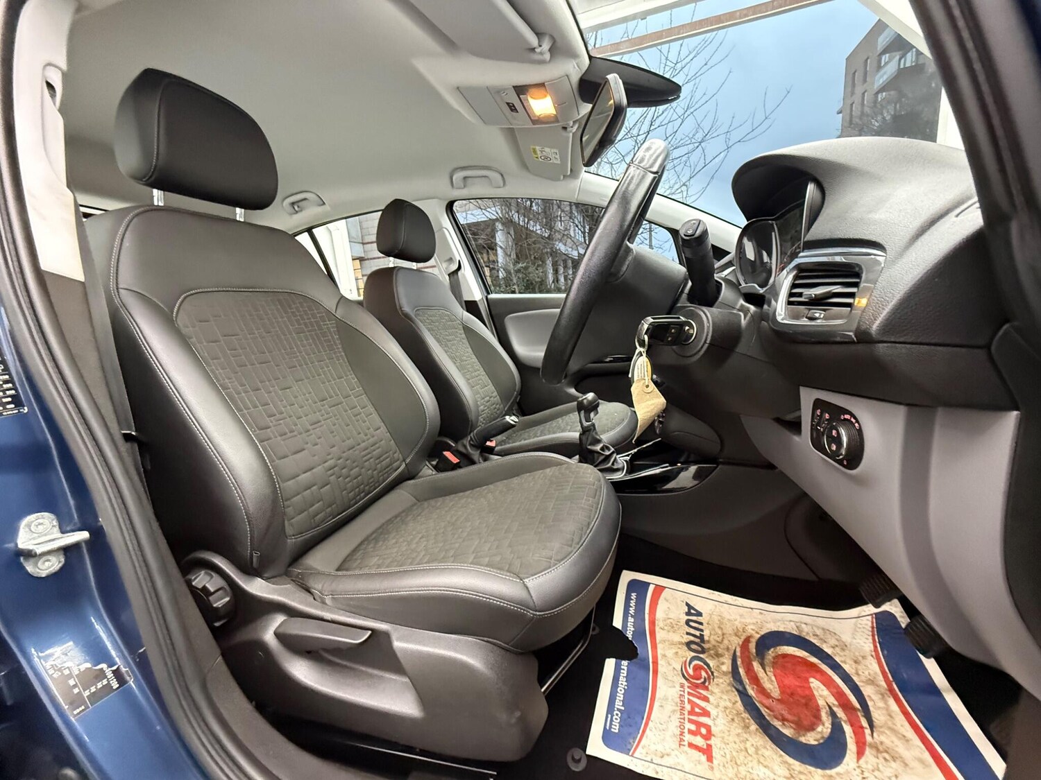 Used Vauxhall Corsa 2015 for sale - 77400824: Photo 16