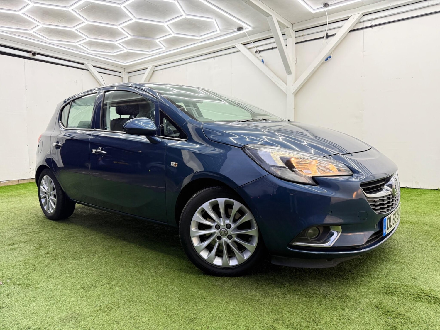 Used Vauxhall Corsa 2015 for sale - 77400824: Photo 4