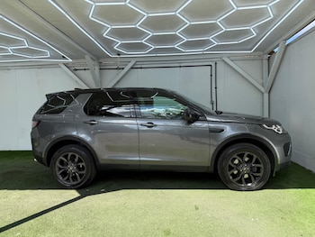 Used Land Rover Discovery Sport 2019 for sale - 79463971: Photo