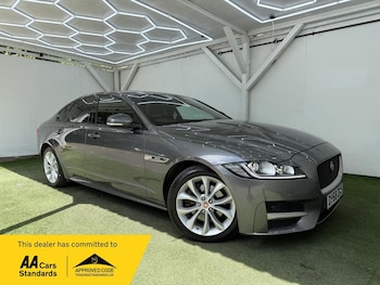 Used Jaguar XF 2018 for sale - 79121476: Photo