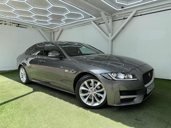 Used Jaguar XF 2018 for sale - 79121476: Photo
