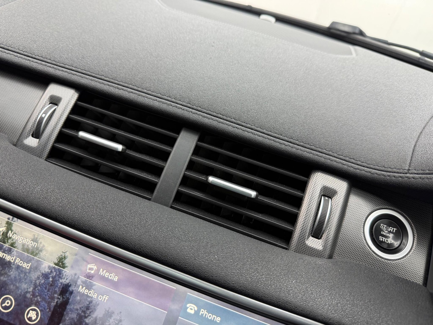 Used Land Rover Range Rover Evoque 2017 for sale - 77799398: Photo 43