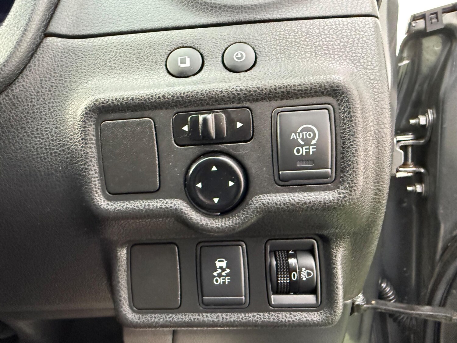 Used Nissan Note 2015 for sale - 77574771: Photo 42