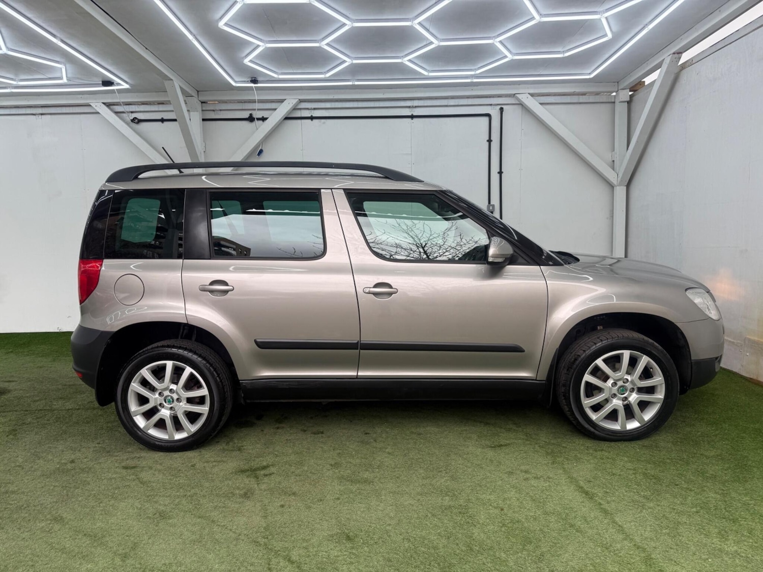 Used Skoda Yeti 2012 for sale - 78006965: Photo 2