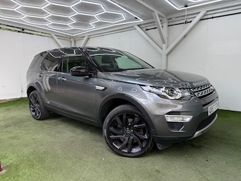 Used Land Rover Discovery Sport 2017 for sale - 79237242: Photo
