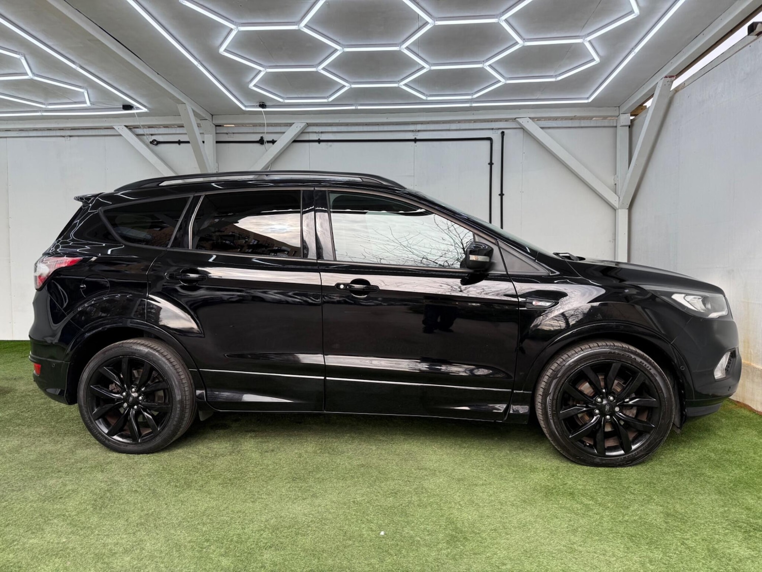 Used Ford Kuga for sale - 77853430: Photo 3