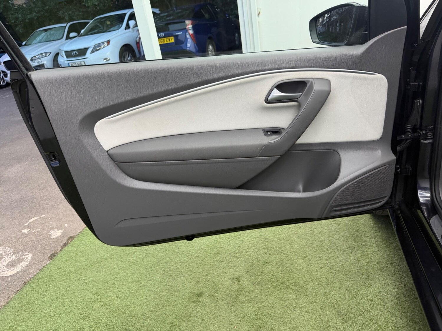 Used Volkswagen Polo for sale - 77909174: Photo 23