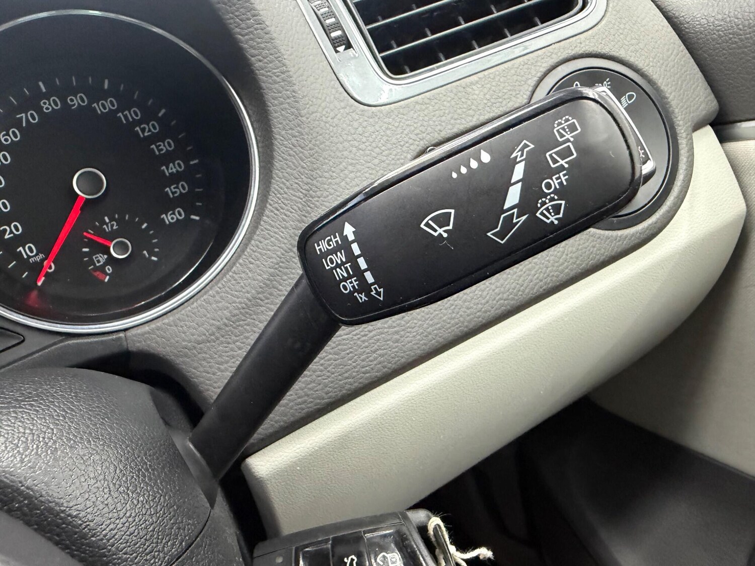 Used Volkswagen Polo for sale - 77909174: Photo 33