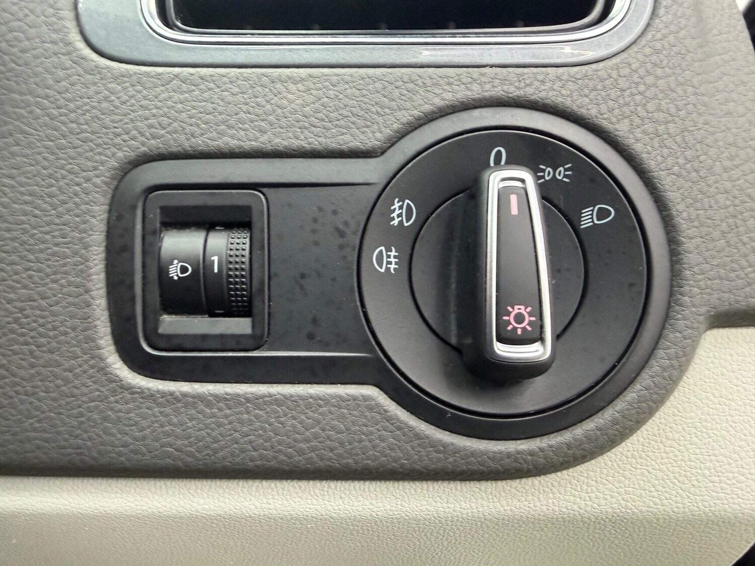 Used Volkswagen Polo for sale - 77909174: Photo 38