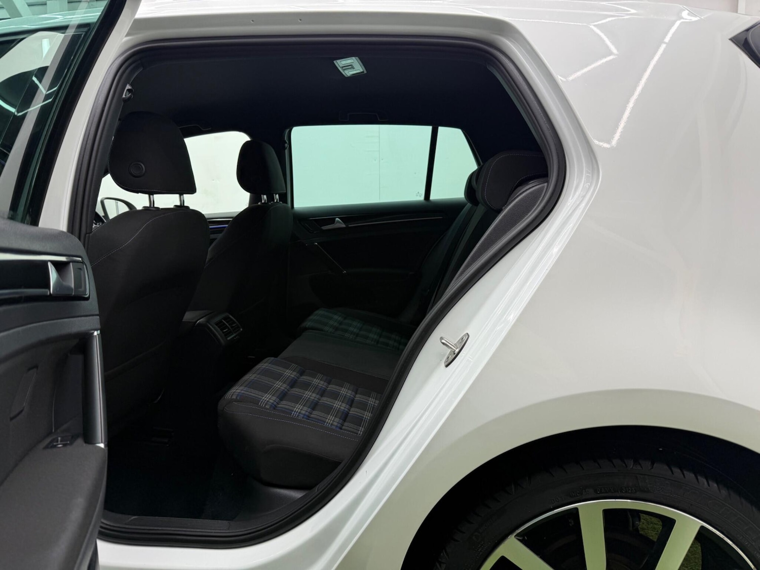 Used Volkswagen Golf 2015 for sale - 77386844: Photo 21