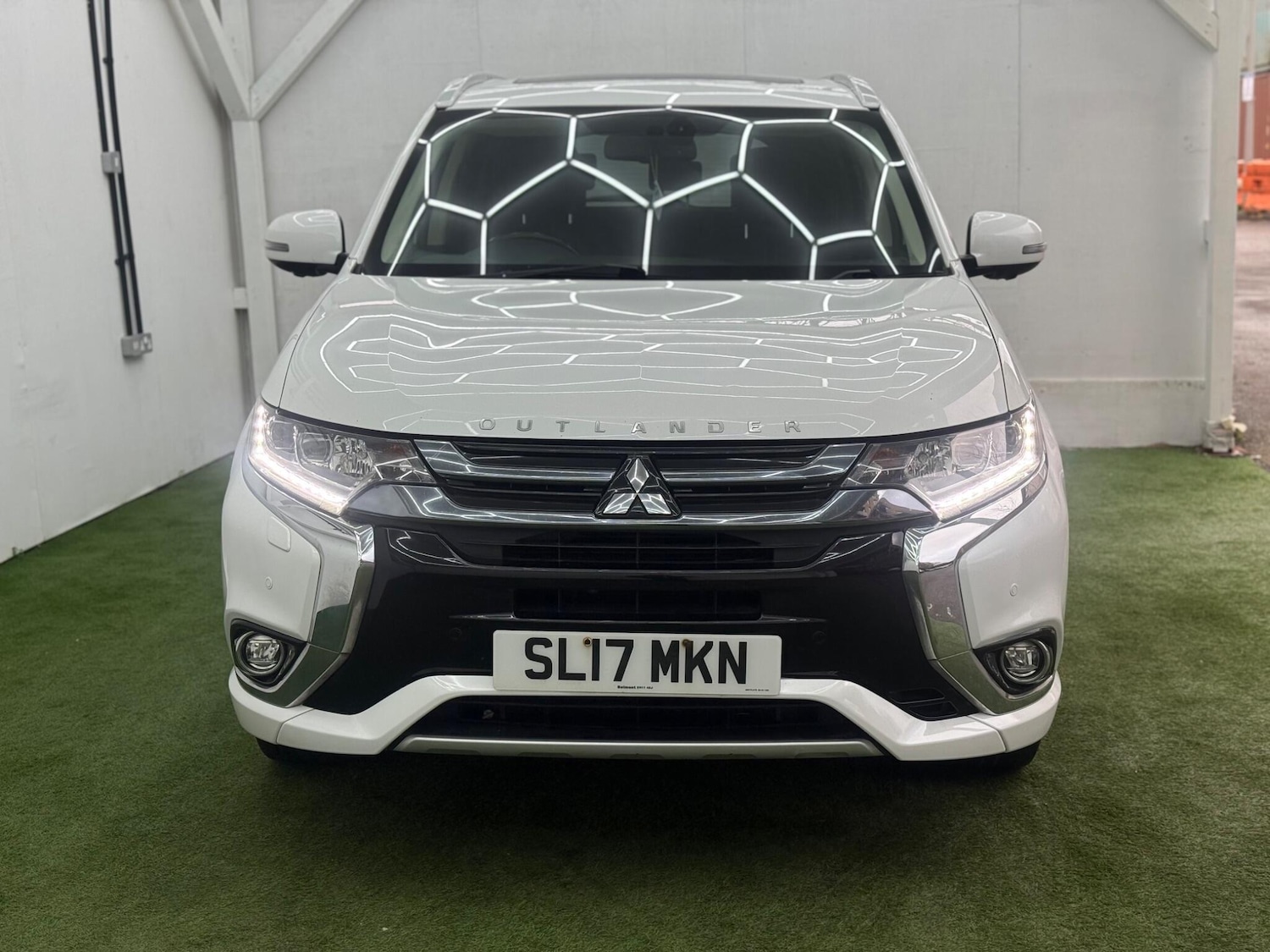 Used Mitsubishi Outlander 2017 for sale - 77637527: Photo 12