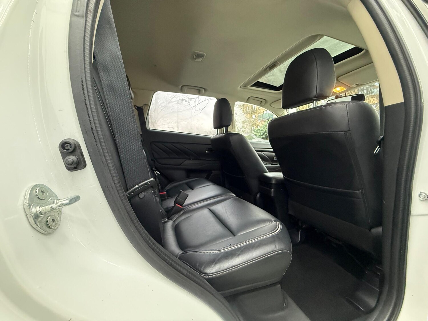 Used Mitsubishi Outlander 2017 for sale - 77637527: Photo 19