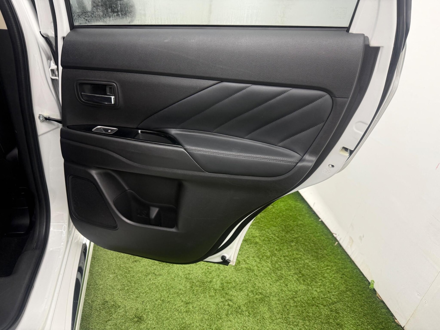 Used Mitsubishi Outlander 2017 for sale - 77637527: Photo 22