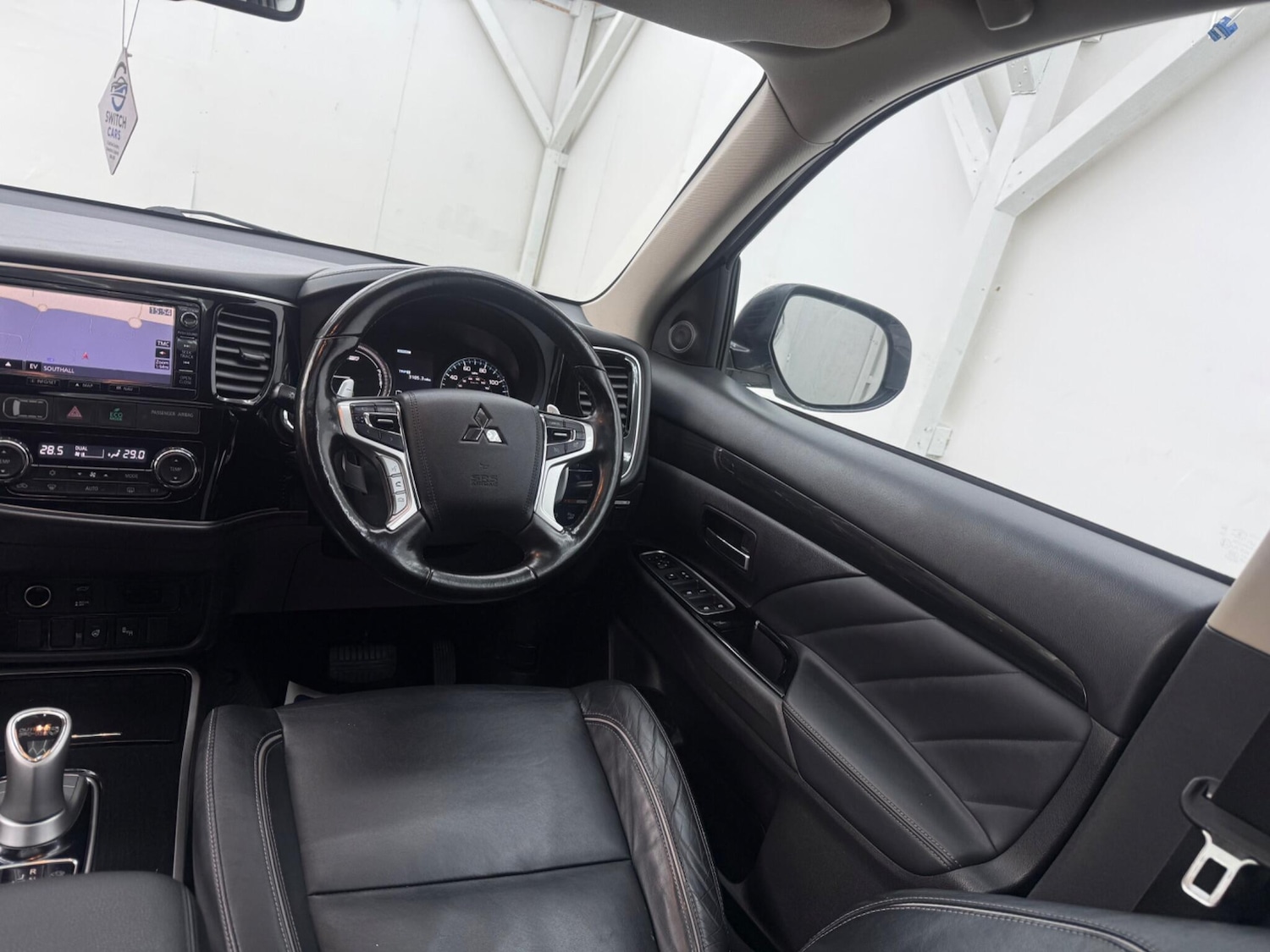 Used Mitsubishi Outlander 2017 for sale - 77637527: Photo 42