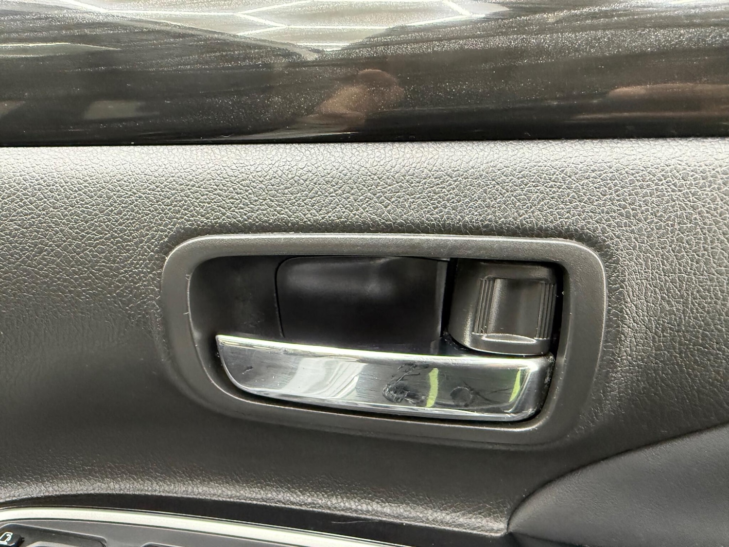 Used Mitsubishi Outlander 2017 for sale - 77637527: Photo 44