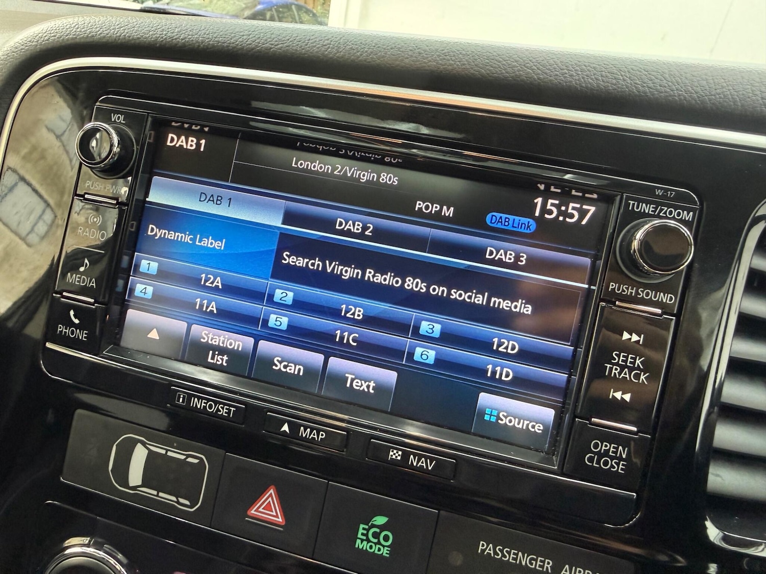 Used Mitsubishi Outlander 2017 for sale - 77637527: Photo 47