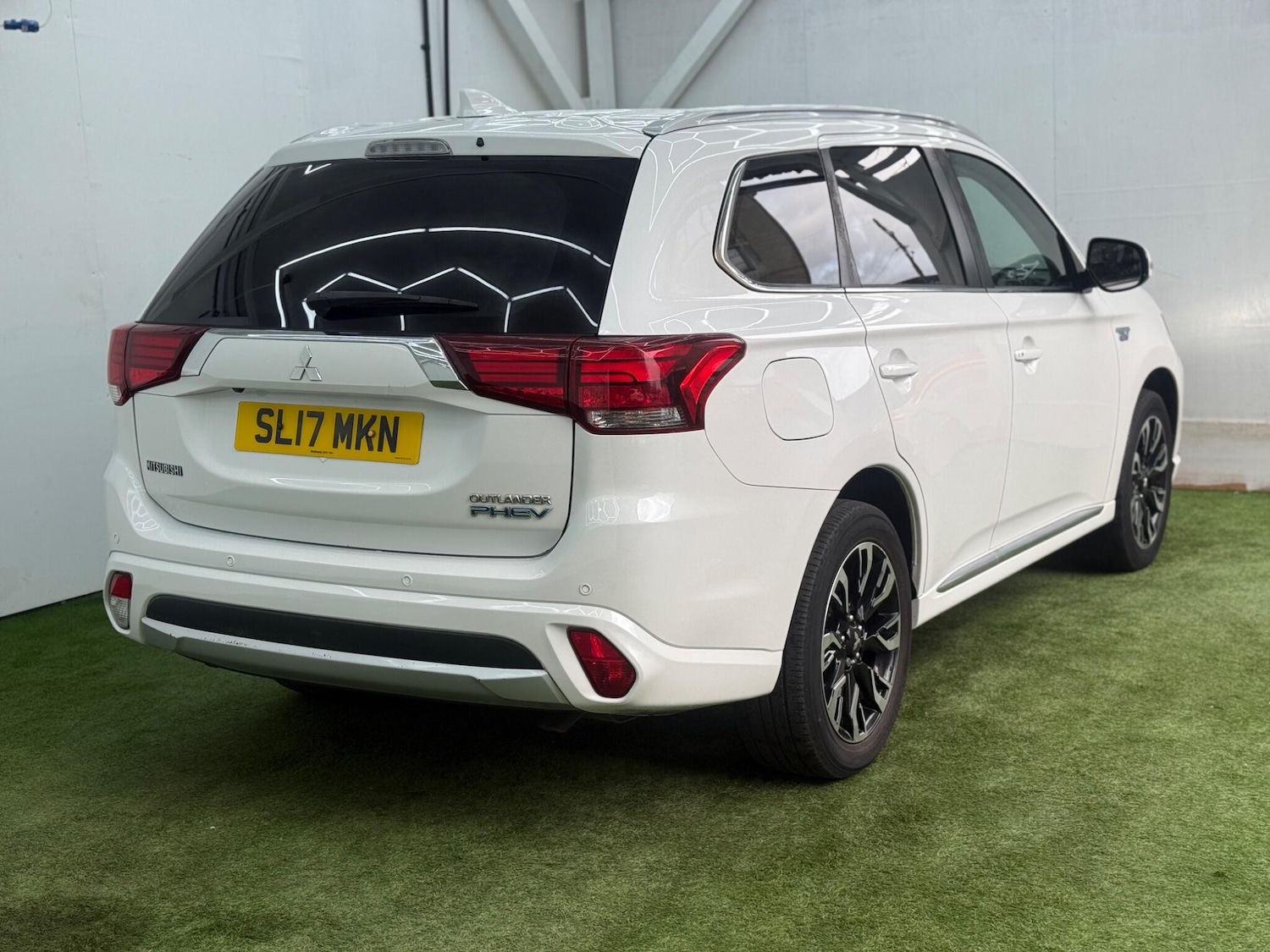 Used Mitsubishi Outlander 2017 for sale - 77637527: Photo 6
