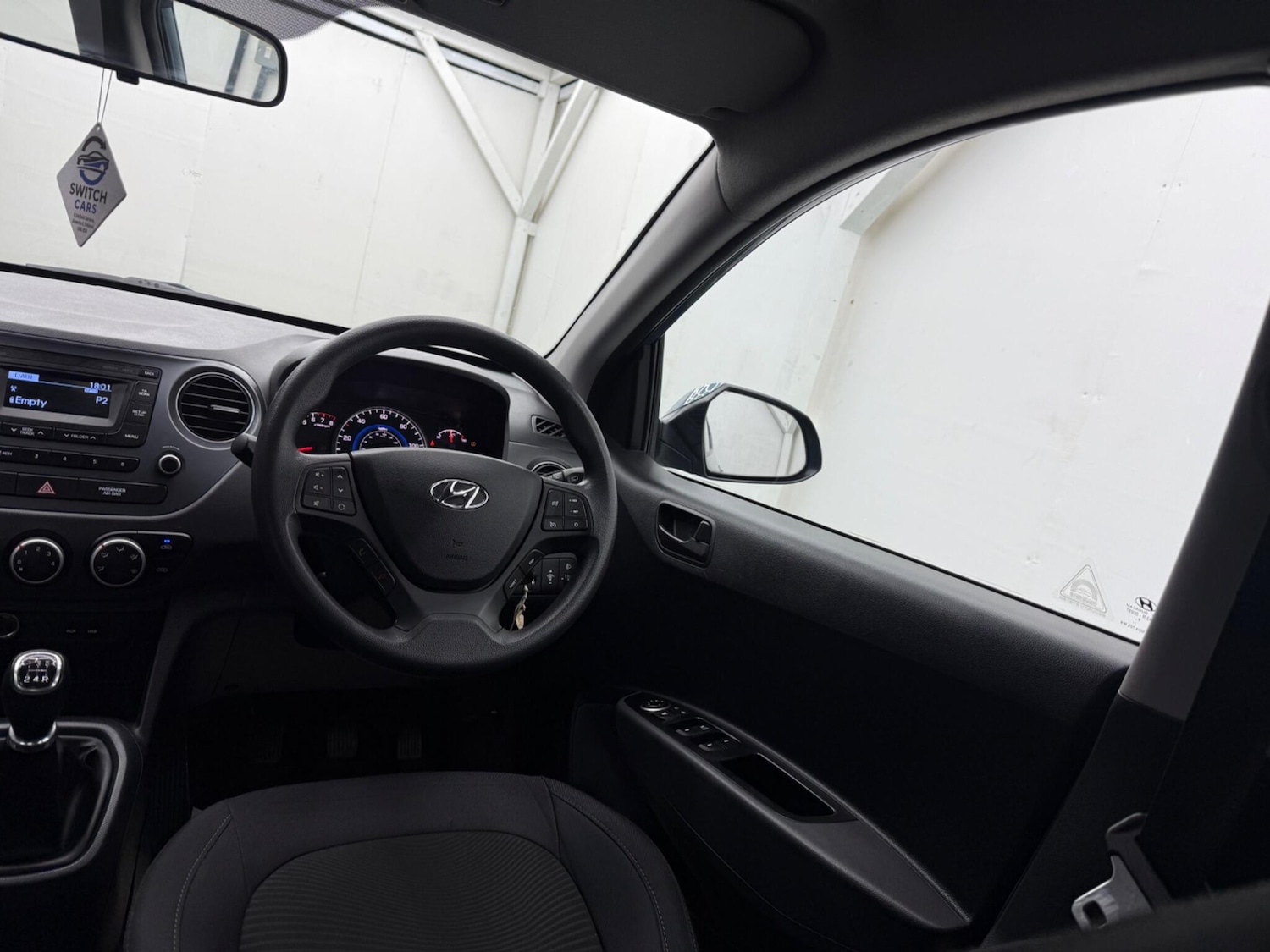 Used Hyundai i10 2017 for sale - 77597993: Photo 39