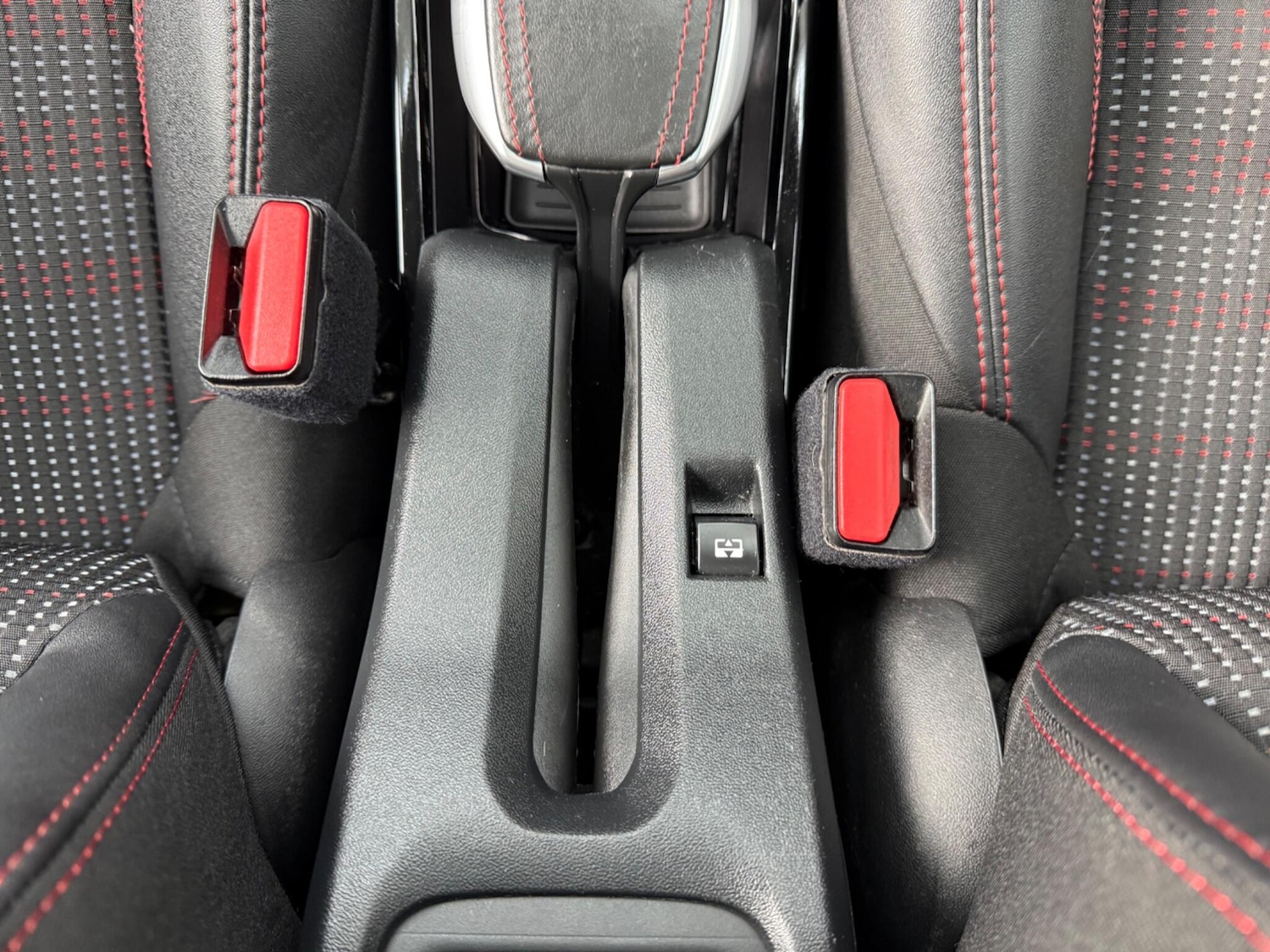 Used Peugeot 2008 for sale - 77440481: Photo 31