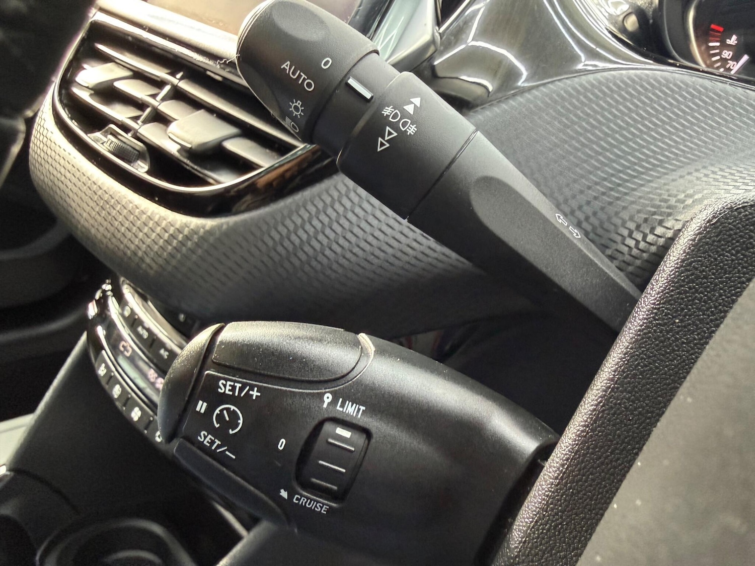 Used Peugeot 2008 for sale - 77440481: Photo 36