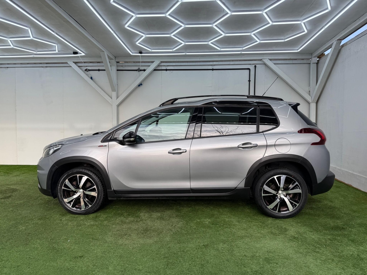 Used Peugeot 2008 for sale - 77440481: Photo 9