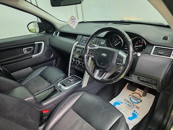 Used Land Rover Discovery Sport 2017 for sale - 78684976: Photo