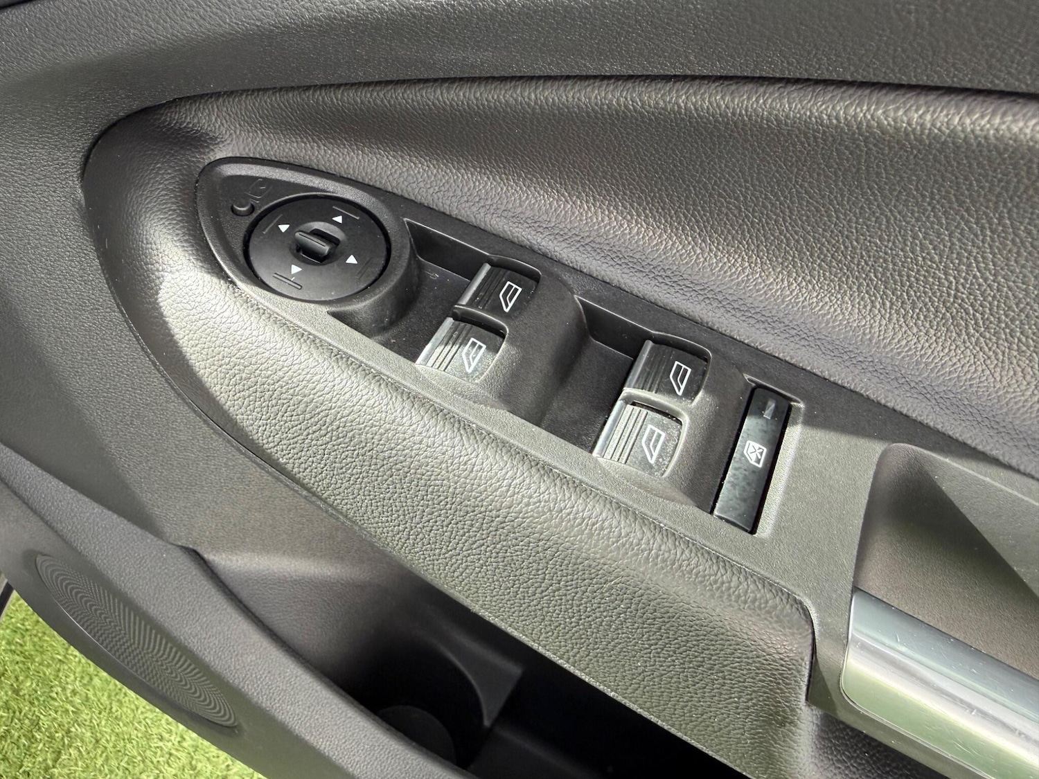 Used Ford Kuga 2018 for sale - 77400836: Photo 41