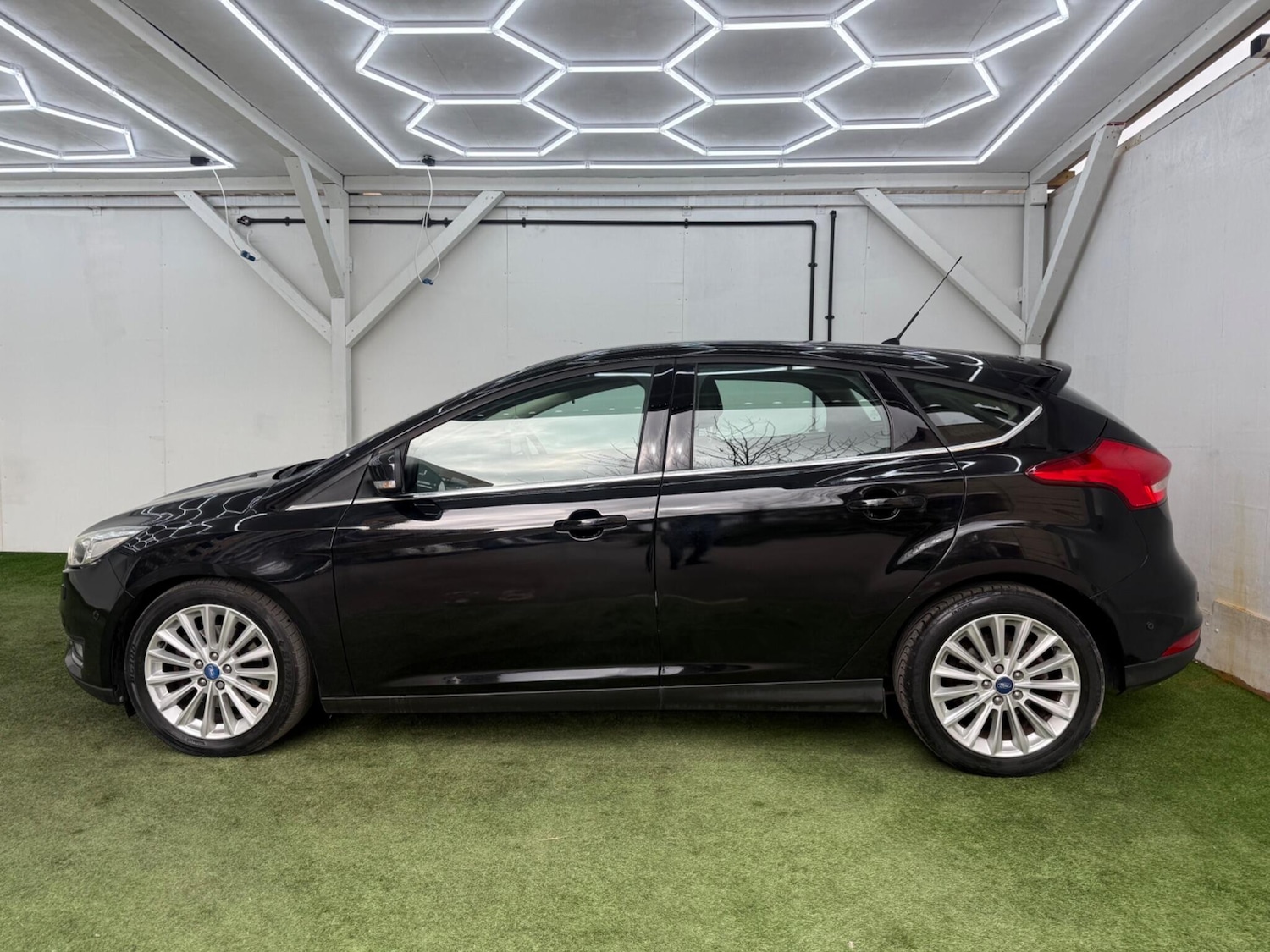 Used Ford Focus 2015 for sale - 77696280: Photo 10