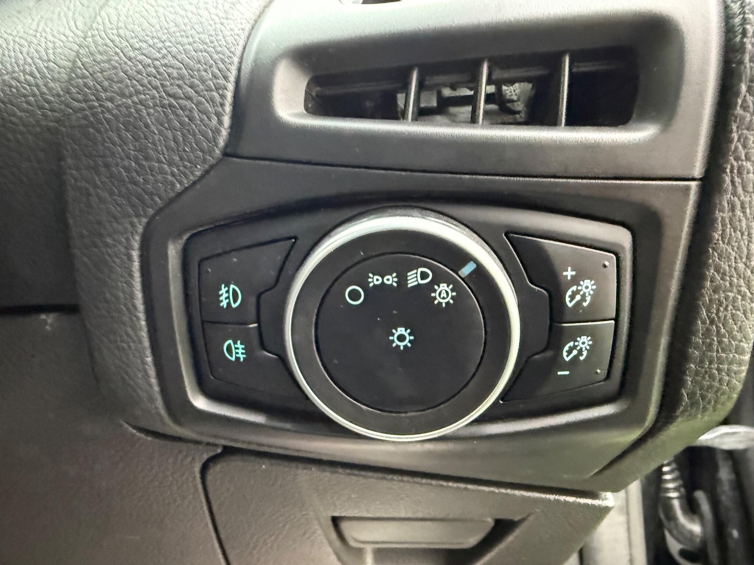 Used Ford Focus 2015 for sale - 77696280: Photo 42