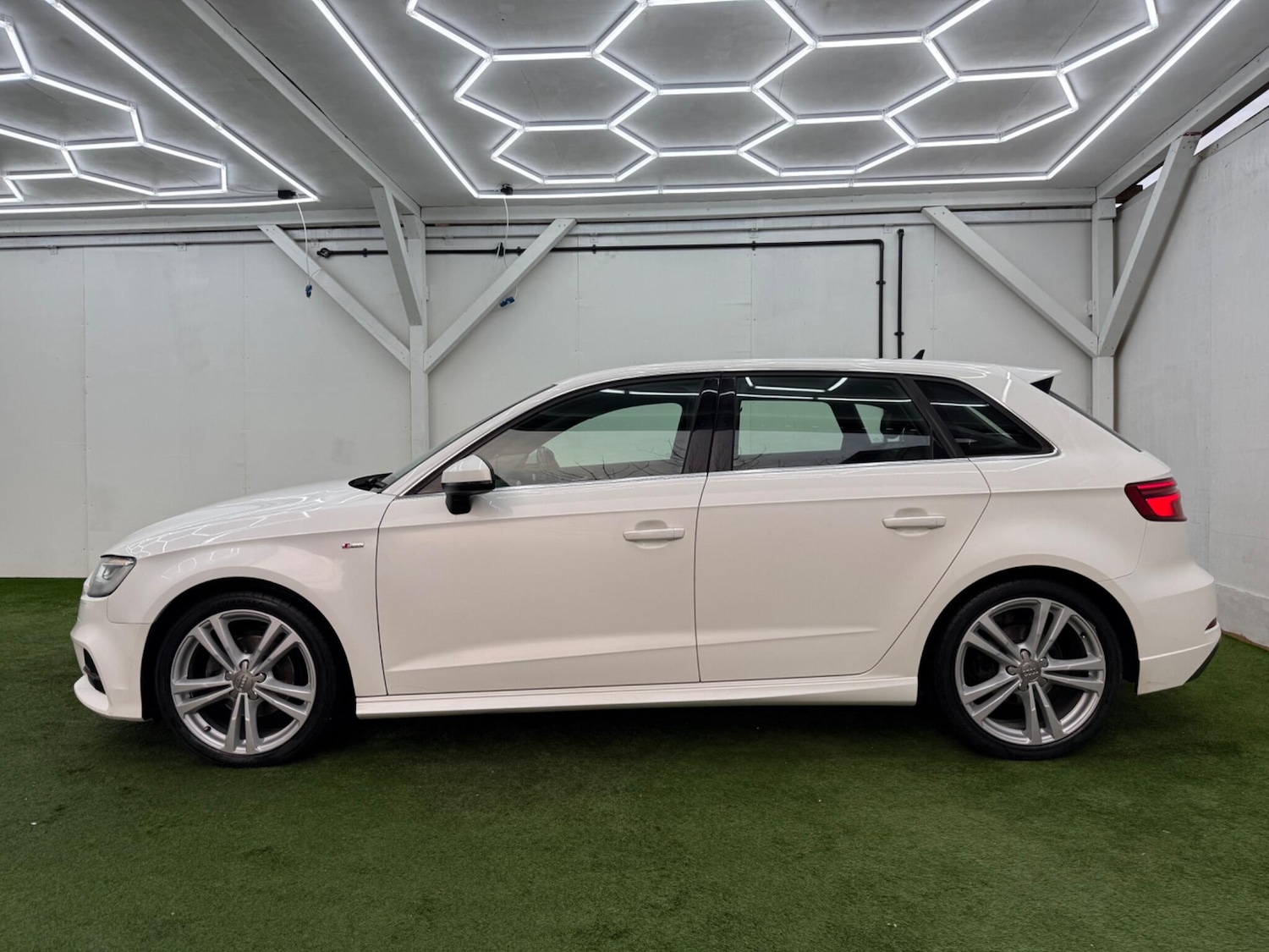 Used Audi A3 2019 for sale - 77386229: Photo 10