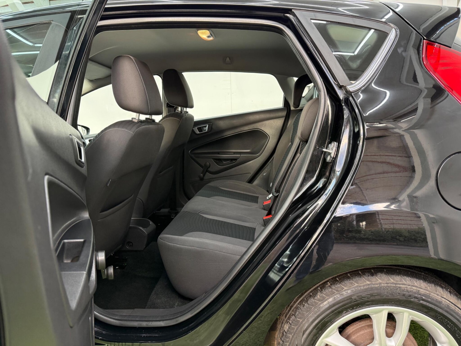 Used Ford Fiesta 2017 for sale - 77386674: Photo 22