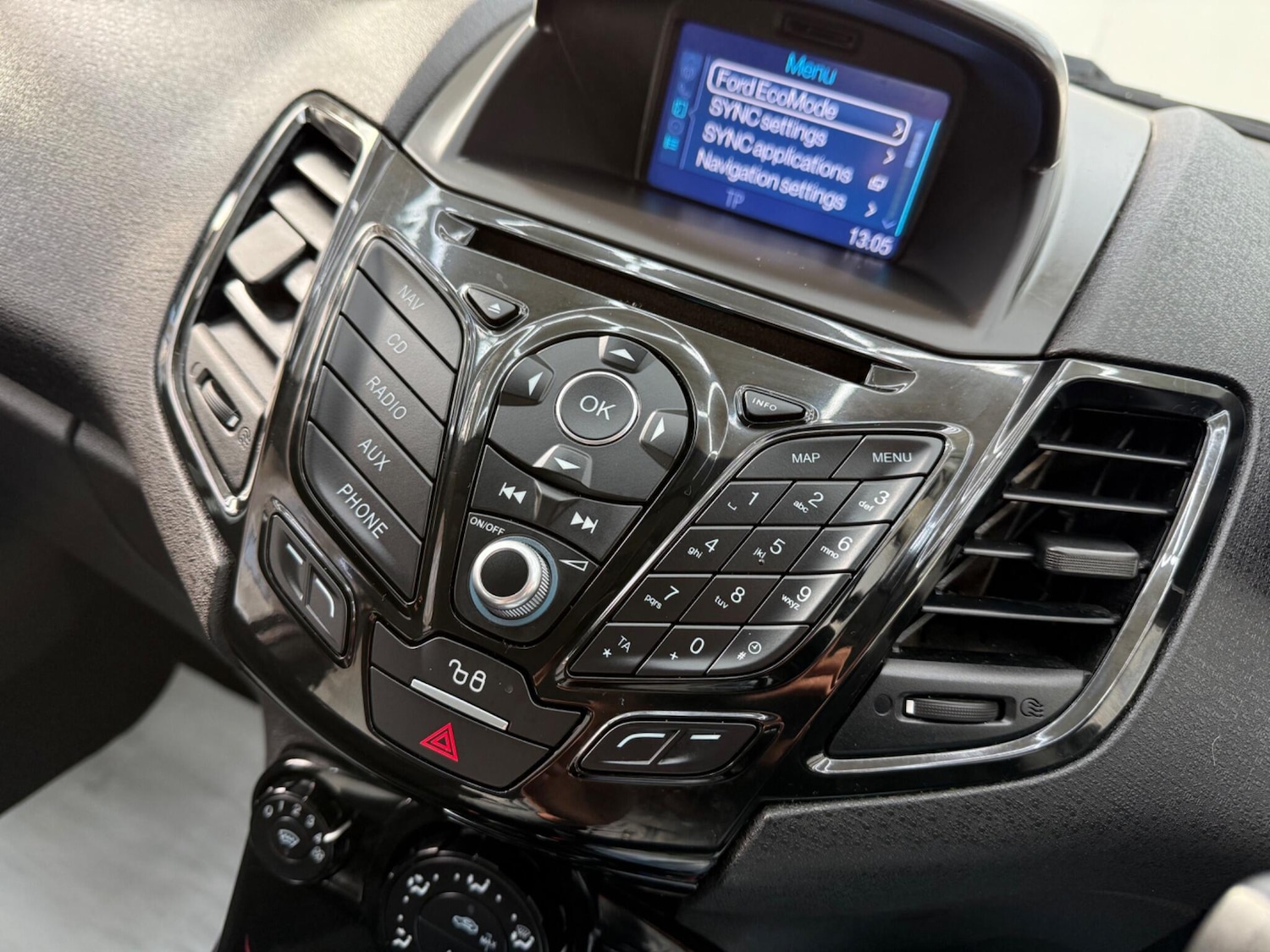 Used Ford Fiesta 2017 for sale - 77386674: Photo 49