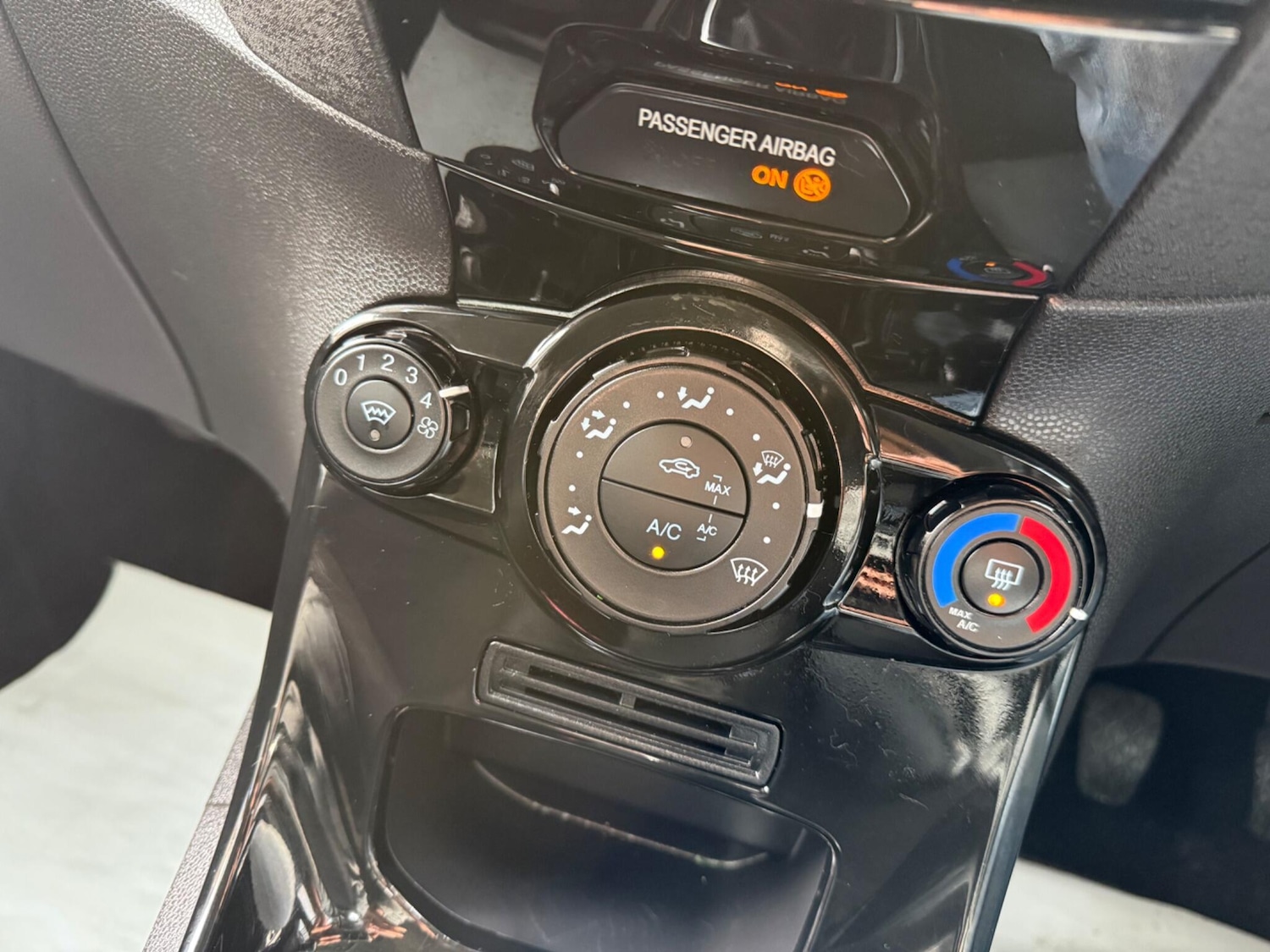 Used Ford Fiesta 2017 for sale - 77386674: Photo 50