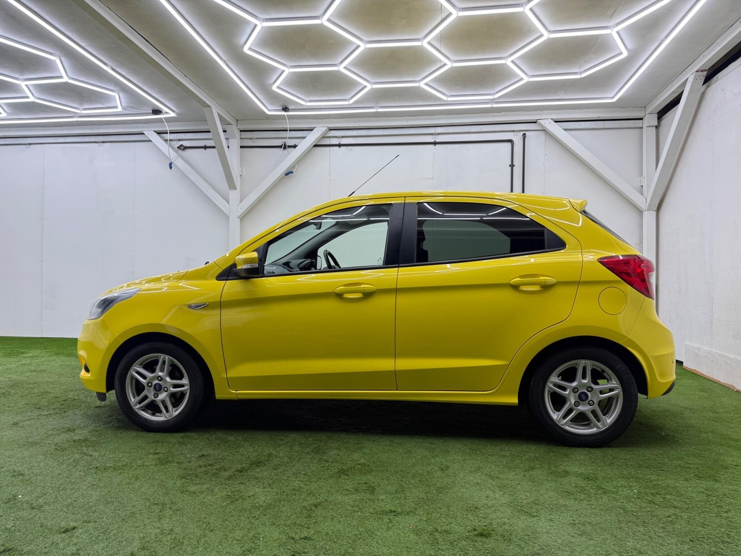 Used Ford Ka+ 2016 for sale - 77440307: Photo 10