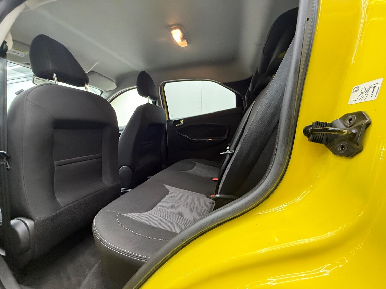 Used Ford Ka+ 2016 for sale - 77440307: Photo 23