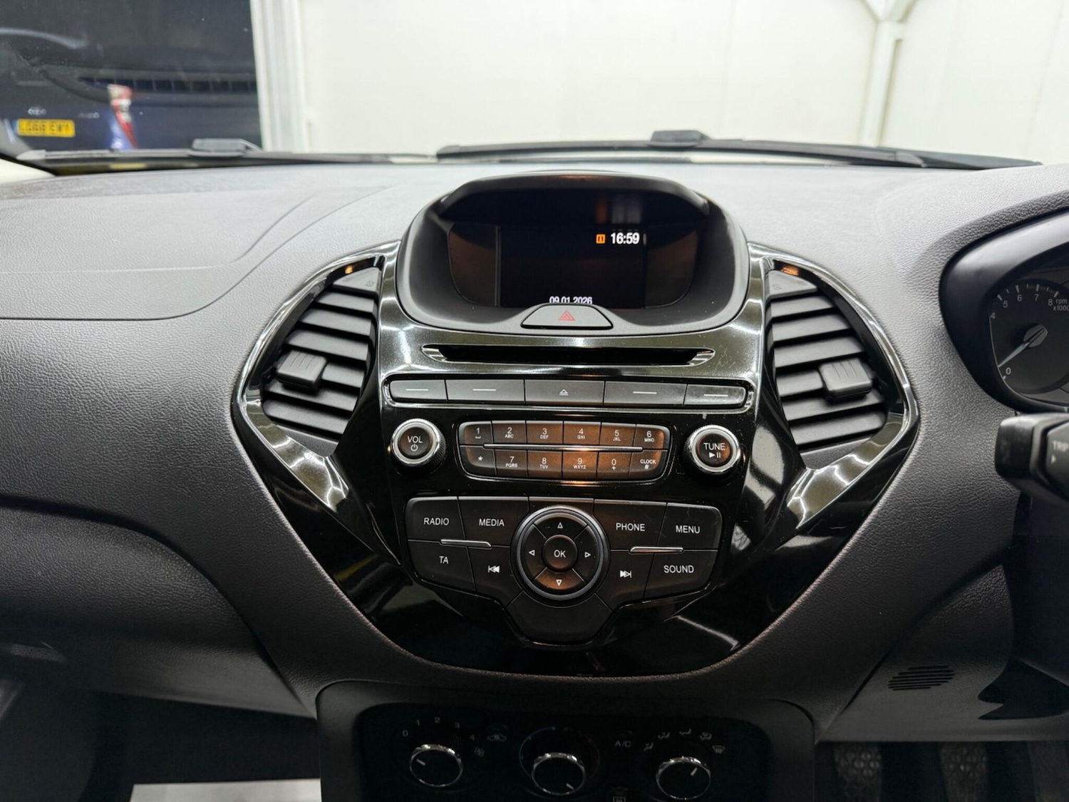 Used Ford Ka+ 2016 for sale - 77440307: Photo 29