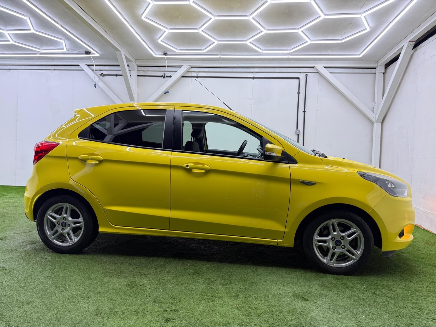 Used Ford Ka+ 2016 for sale - 77440307: Photo 5