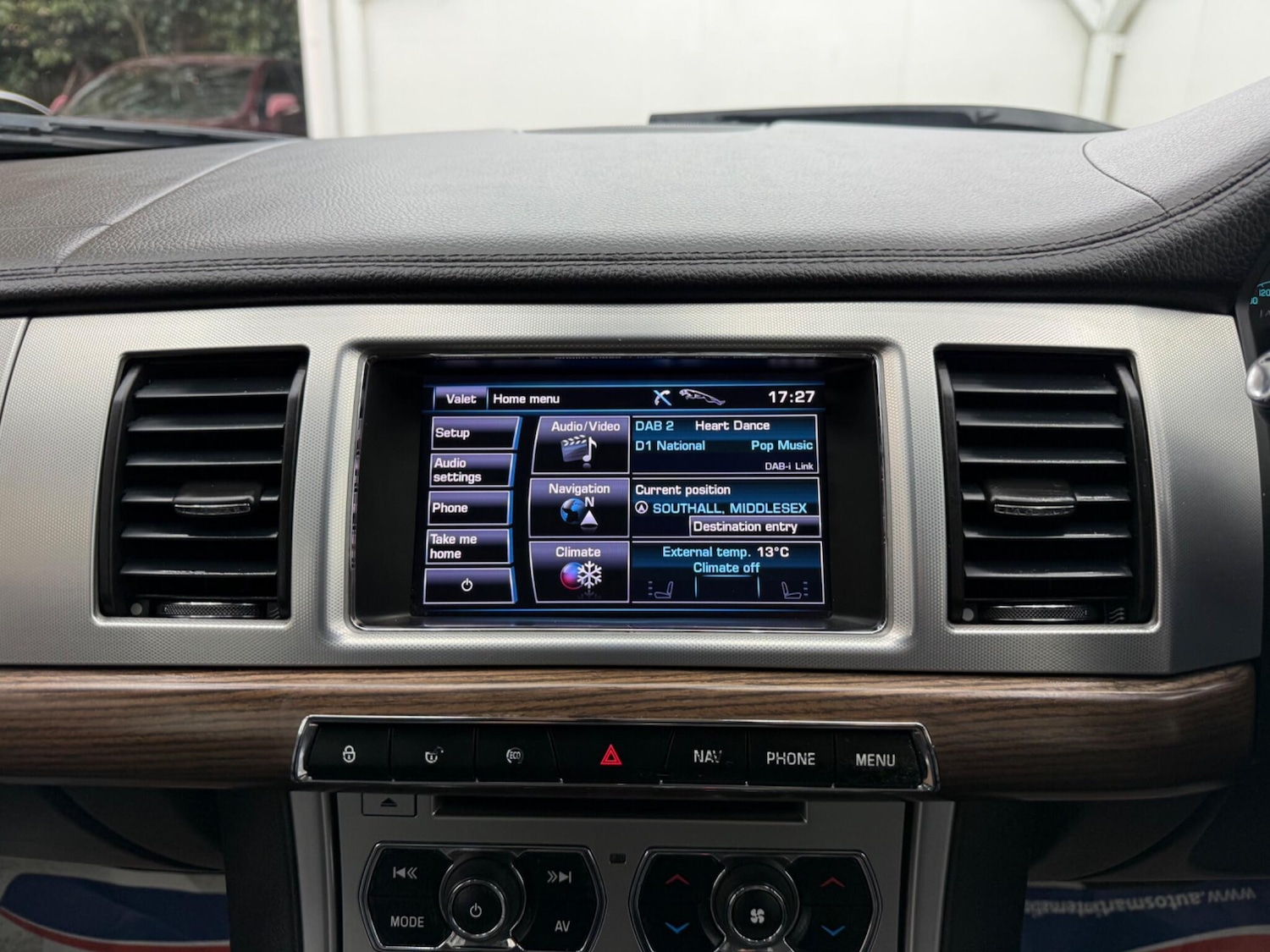 Used Jaguar XF 2013 for sale - 78170962: Photo 28