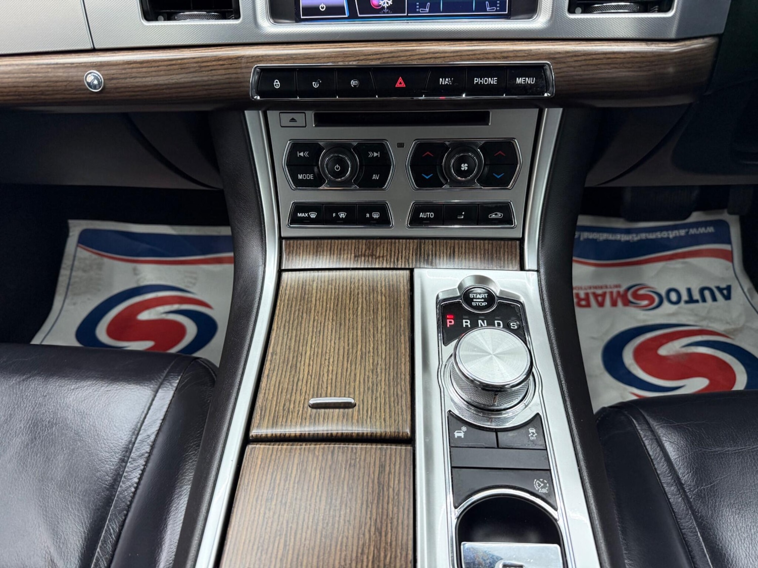 Used Jaguar XF 2013 for sale - 78170962: Photo 29