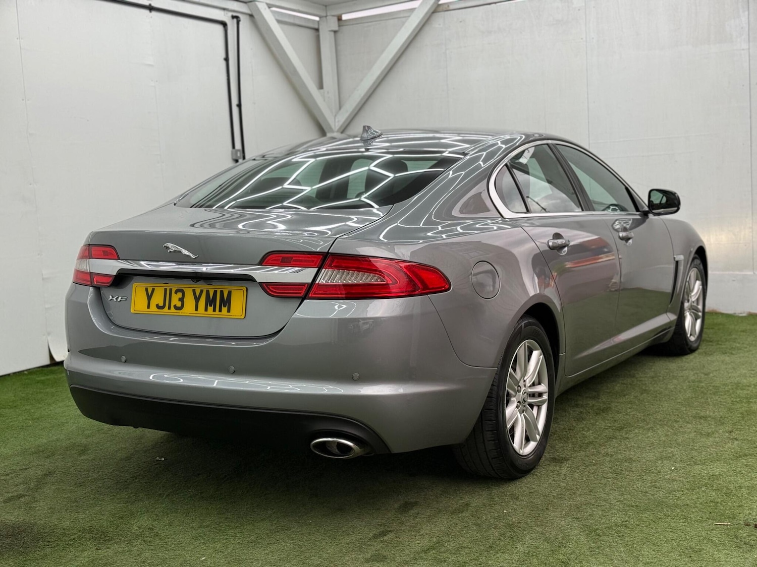 Used Jaguar XF 2013 for sale - 78170962: Photo 6